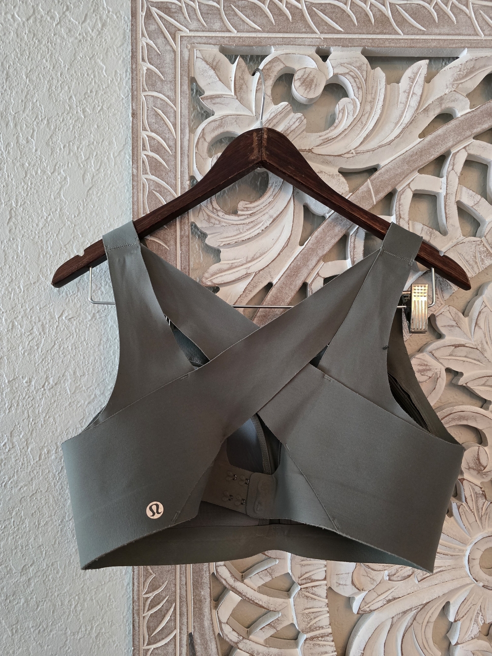 Lululemon Women's Enlite Bra High Support Molded Cup Crossover Strap 36D - Picture 4 of 8